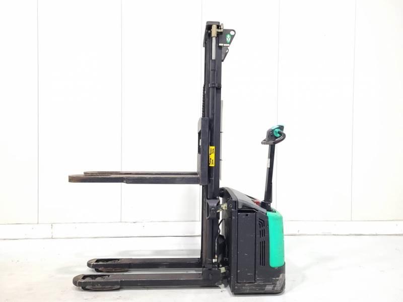 Mitsubishi SBP12NI Manuella pallstaplare