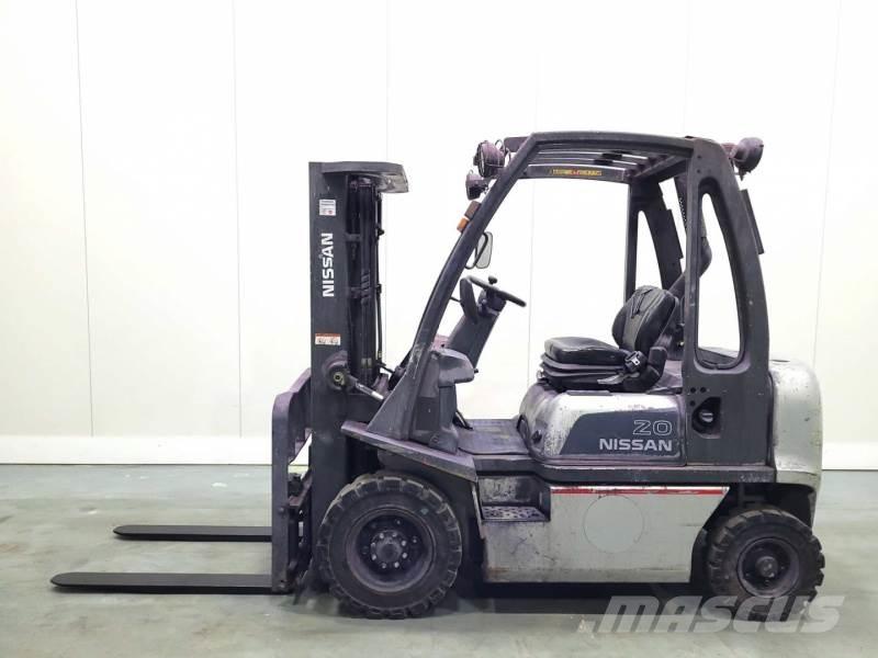 Nissan FD02A20 Dieselmotviktstruckar