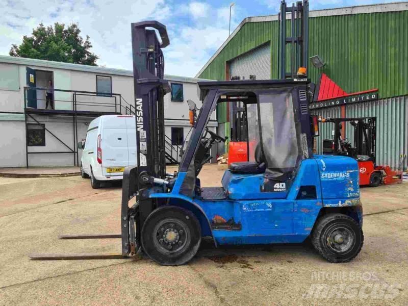 Nissan FO4D40Q2 Dieselmotviktstruckar