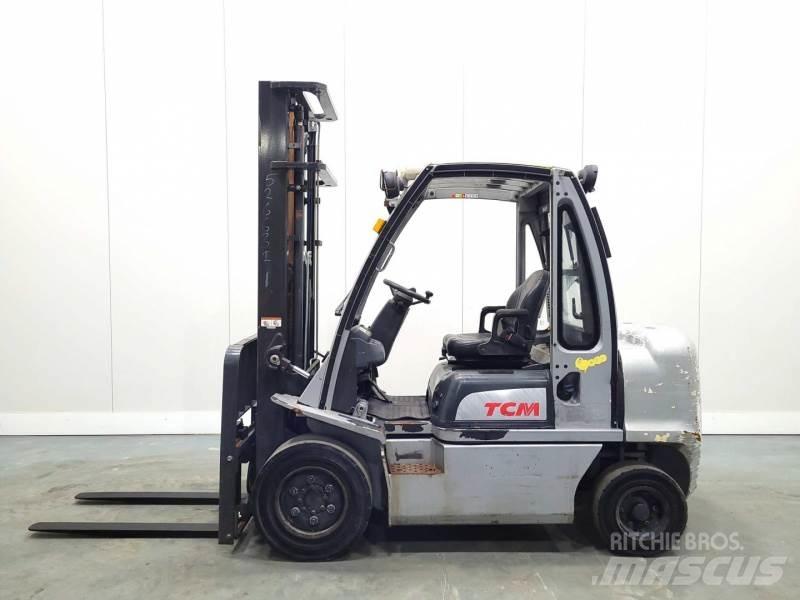 Nissan YG1D2A32H Dieselmotviktstruckar