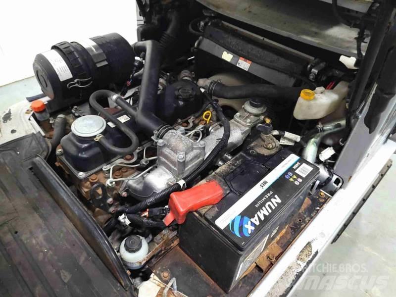 Nissan YG1D2A32H Dieselmotviktstruckar