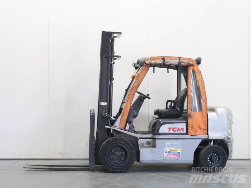 Nissan YG1D2A32H Dieselmotviktstruckar