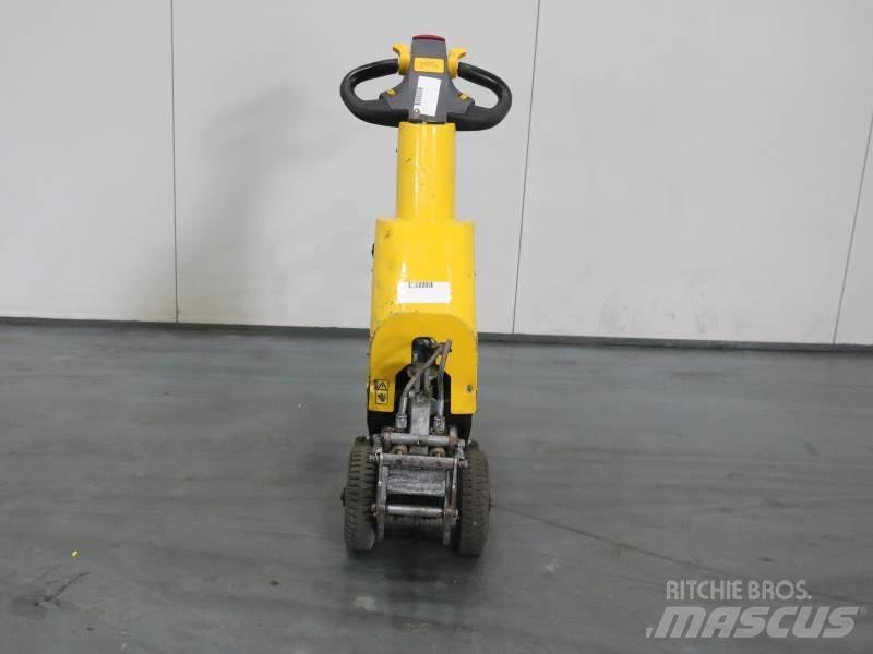  OTHER VEHICHLE SM100 PLUS Materialhantering - Övriga