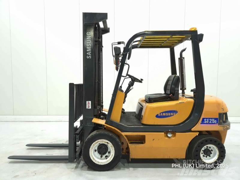 Samsung SF25D Dieselmotviktstruckar