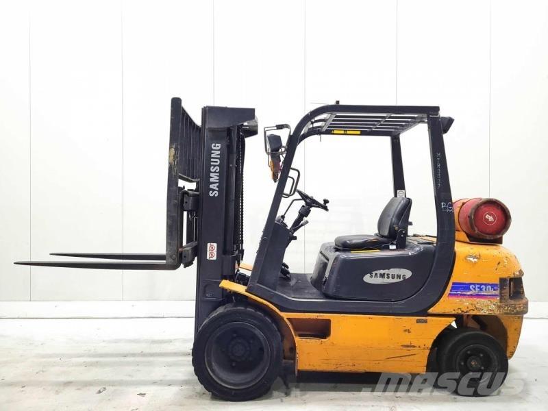 Samsung SF30L Gasolmotviktstruckar