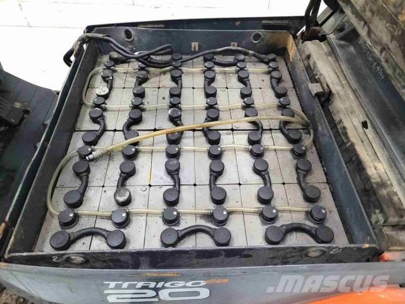Toyota 8FBMT20 Elmotviktstruckar