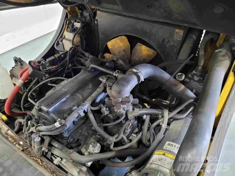 Yale GLP25VX Gasolmotviktstruckar