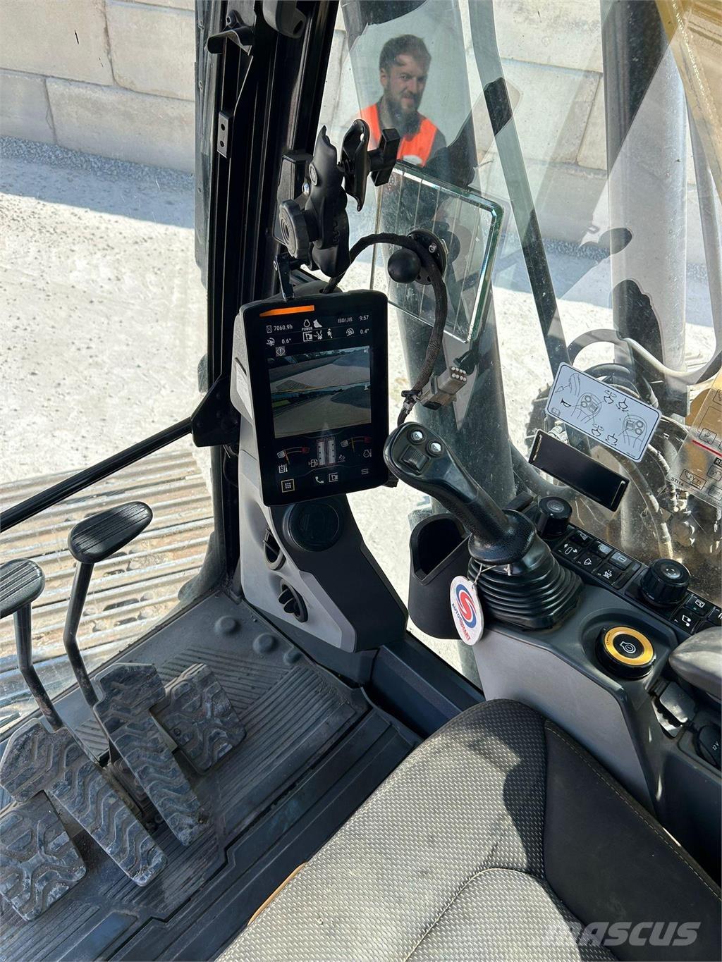 CAT 320 Bandgrävare