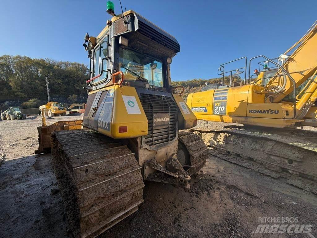 Komatsu D51PX Bandschaktare