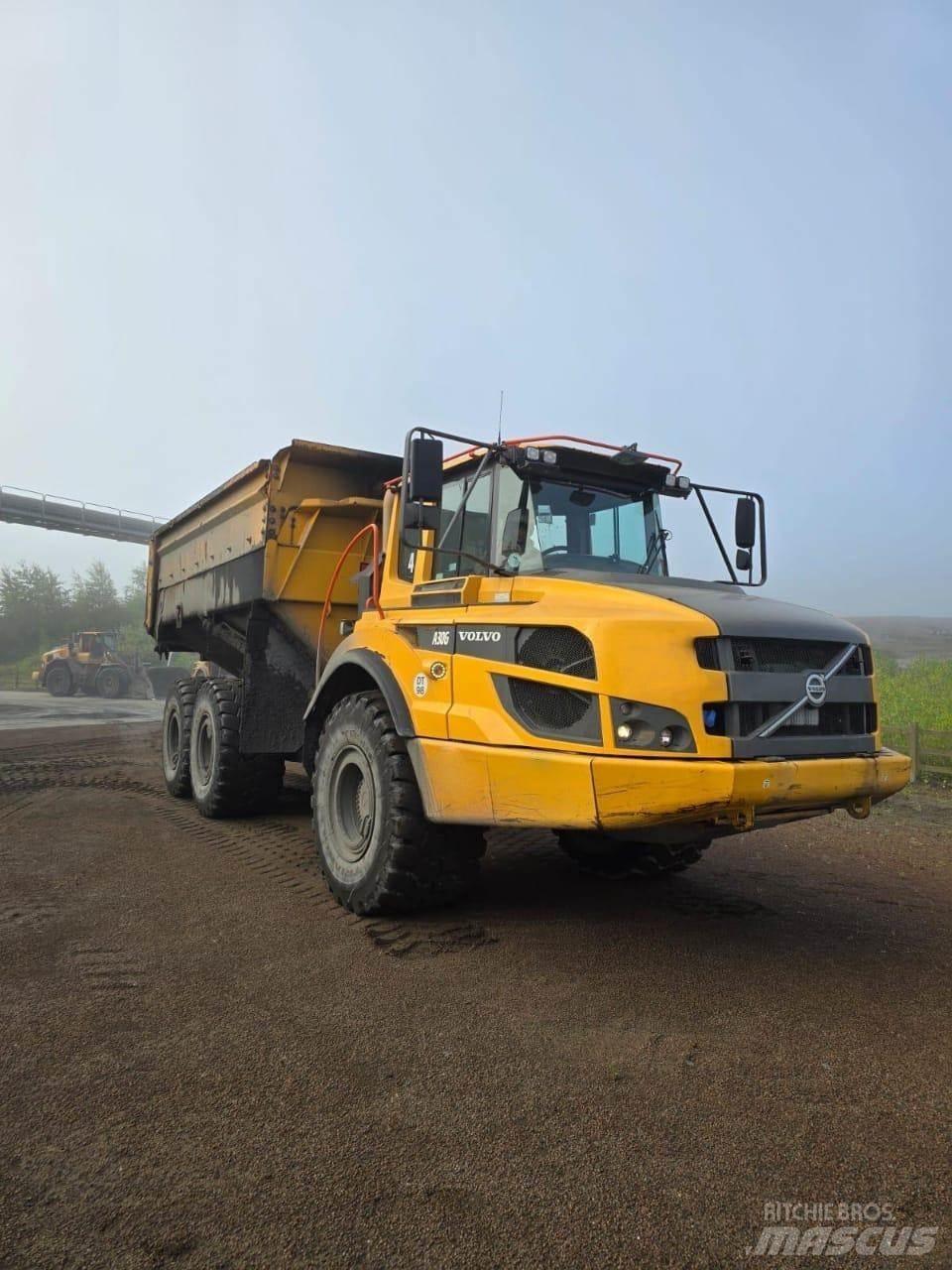 Volvo A30G Midjestyrd dumper