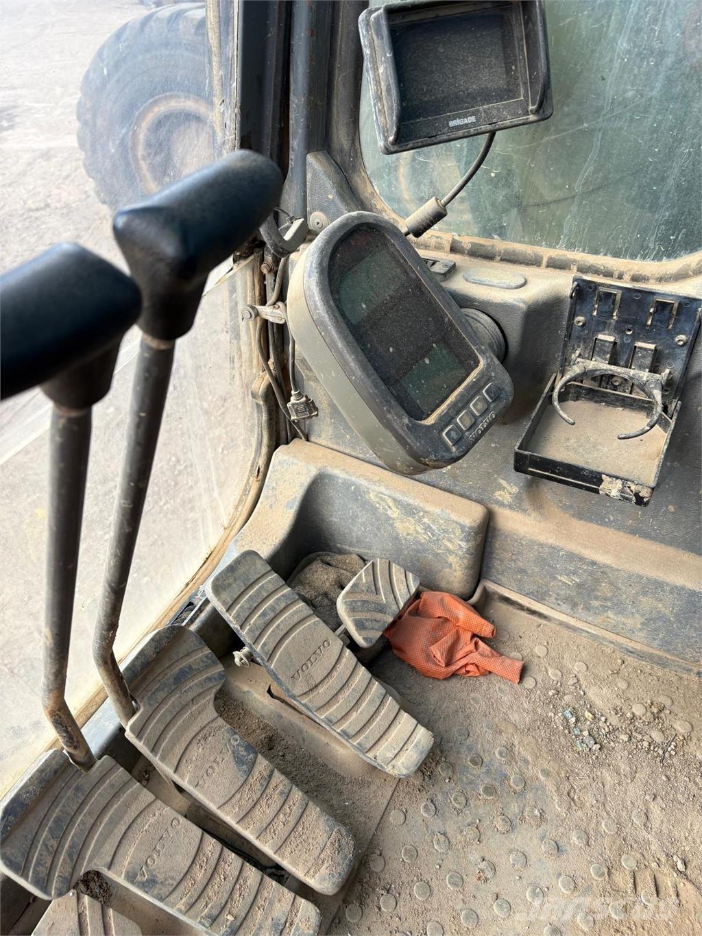 Volvo EC290BLC Bandgrävare