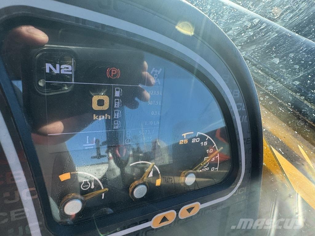 JCB  Teleskoplastare