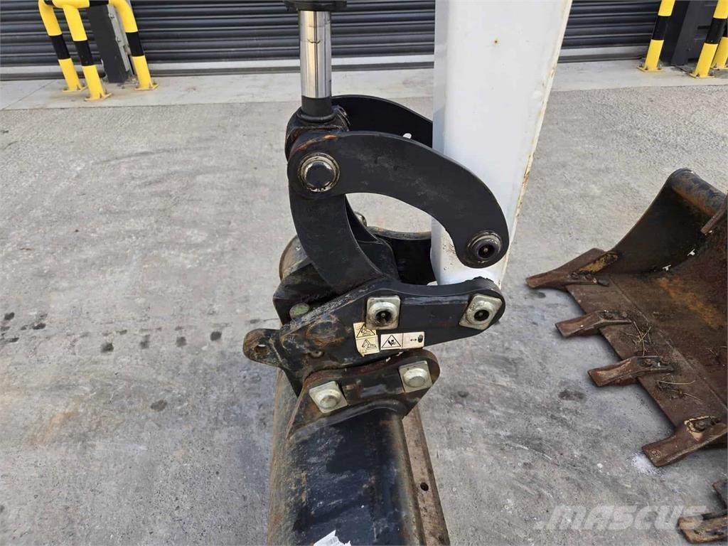 Bobcat E17 Minigrävare < 7t