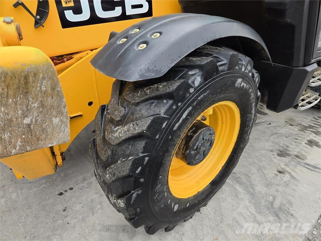 JCB 535-140 Teleskoplastare