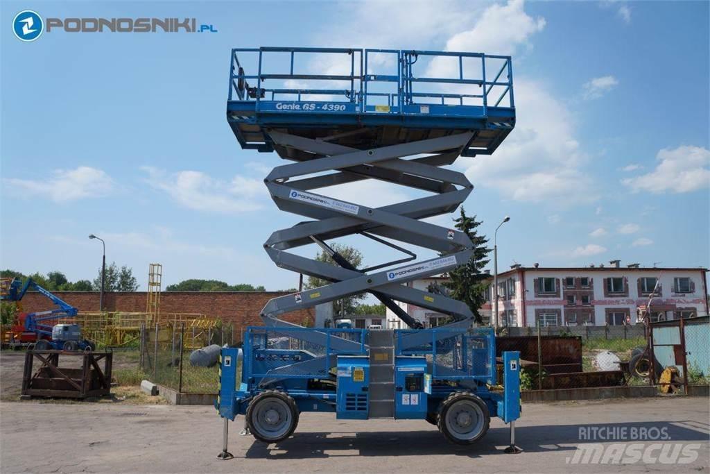 Genie 4390 RT Saxliftar