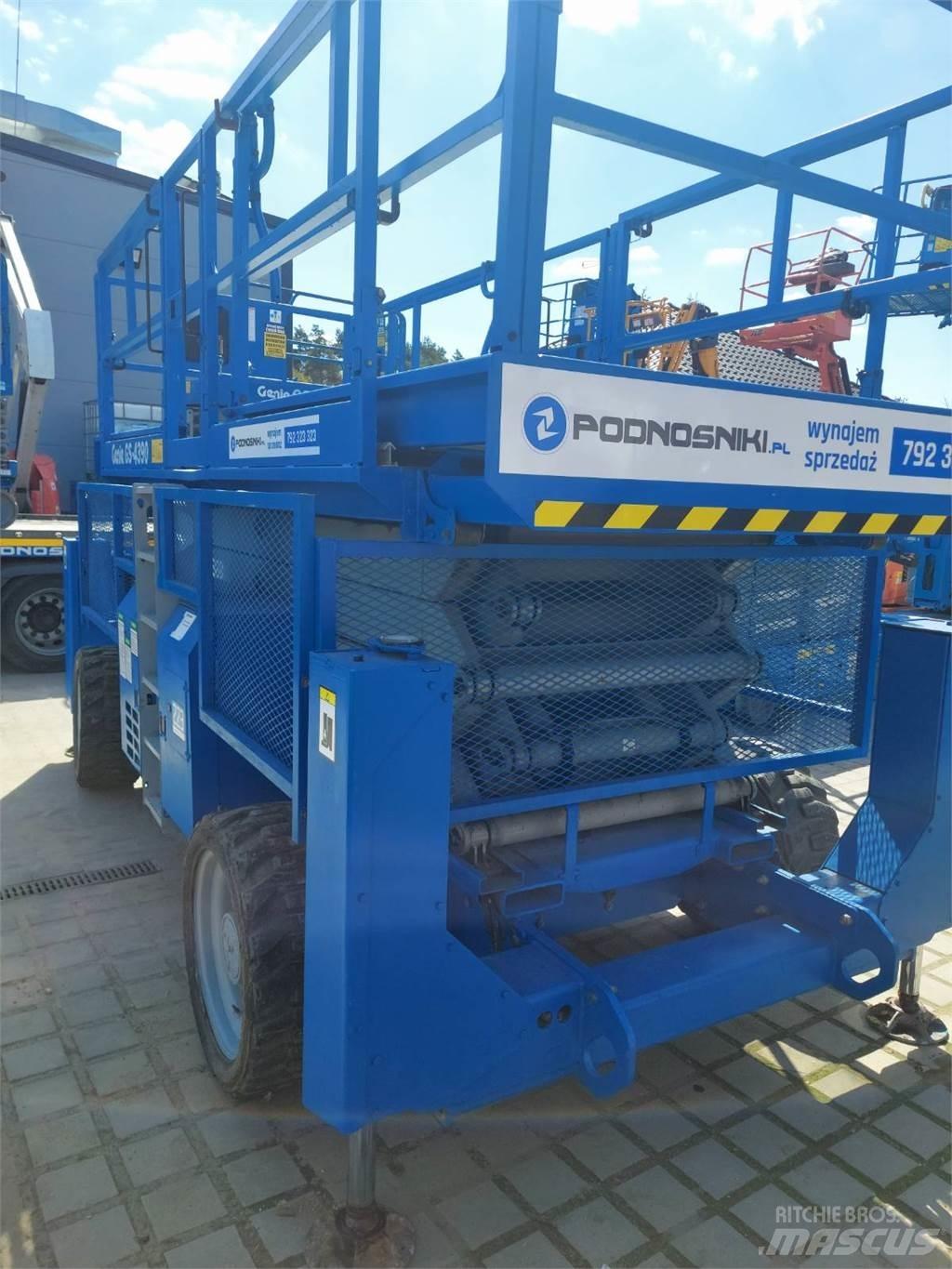 Genie GS-4390 RT Saxliftar
