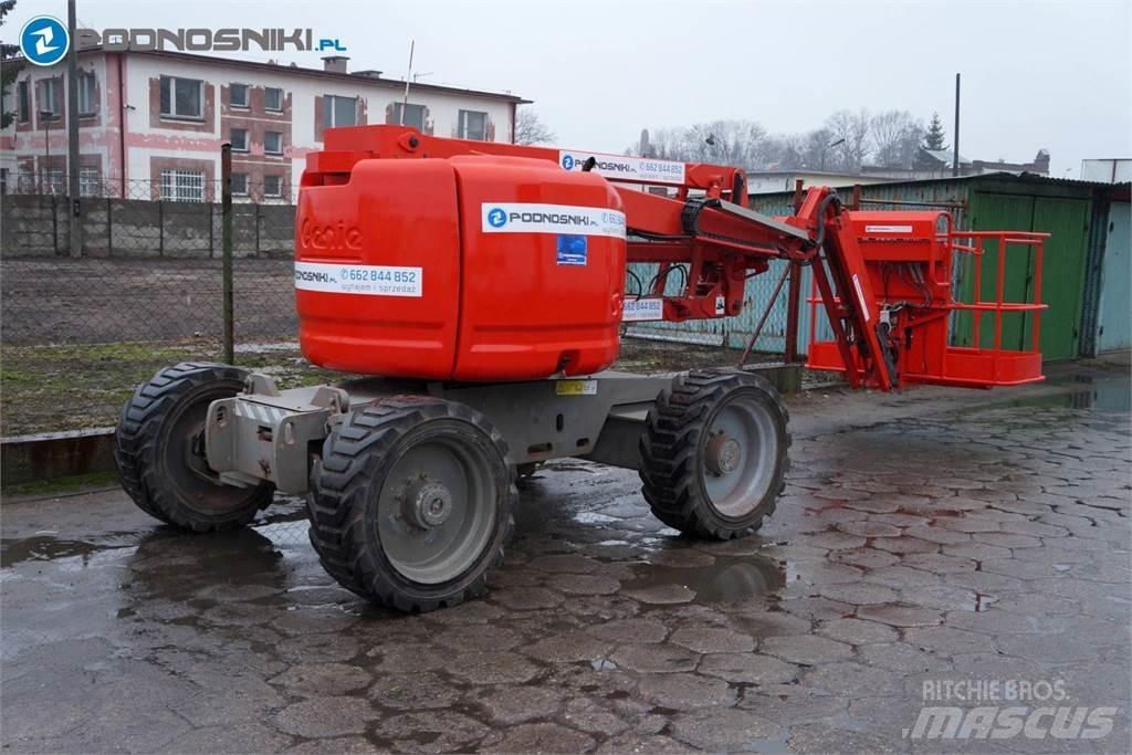Genie Z45/25J Bomliftar