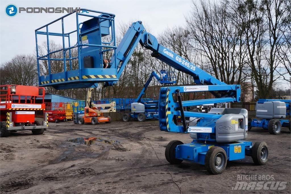 Genie Z45/25J DC Bomliftar