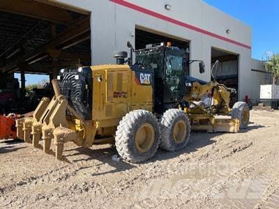 CAT 140M3 Väghyvlar