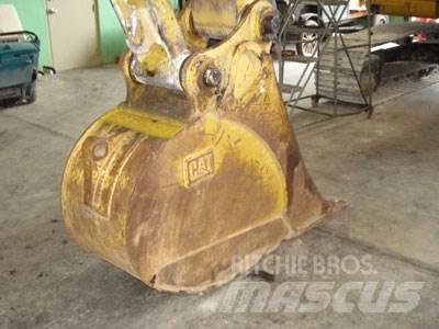 CAT 320C, Bucket GP 24 Övriga