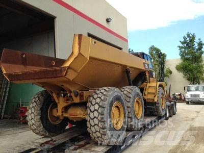 CAT 725 Midjestyrd dumper