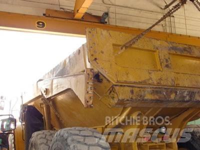 CAT 735 Tailgate Övriga