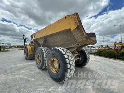 CAT 740 Midjestyrd dumper