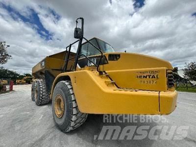 CAT 740 Midjestyrd dumper