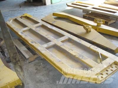 CAT 740 Tailgate Övriga