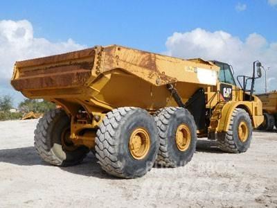 CAT 740B Midjestyrd dumper