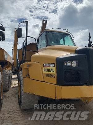 CAT 740B Midjestyrd dumper