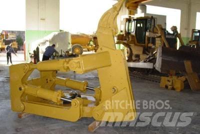 CAT D8T /D8R Ripper, S/S Övriga