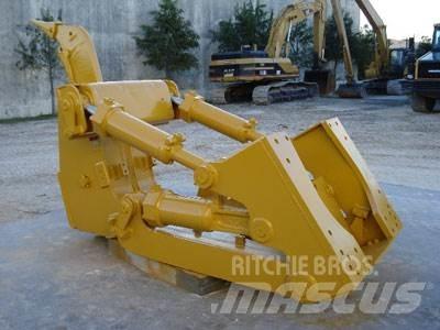 CAT D8T/R/N Ripper, S/S Övriga