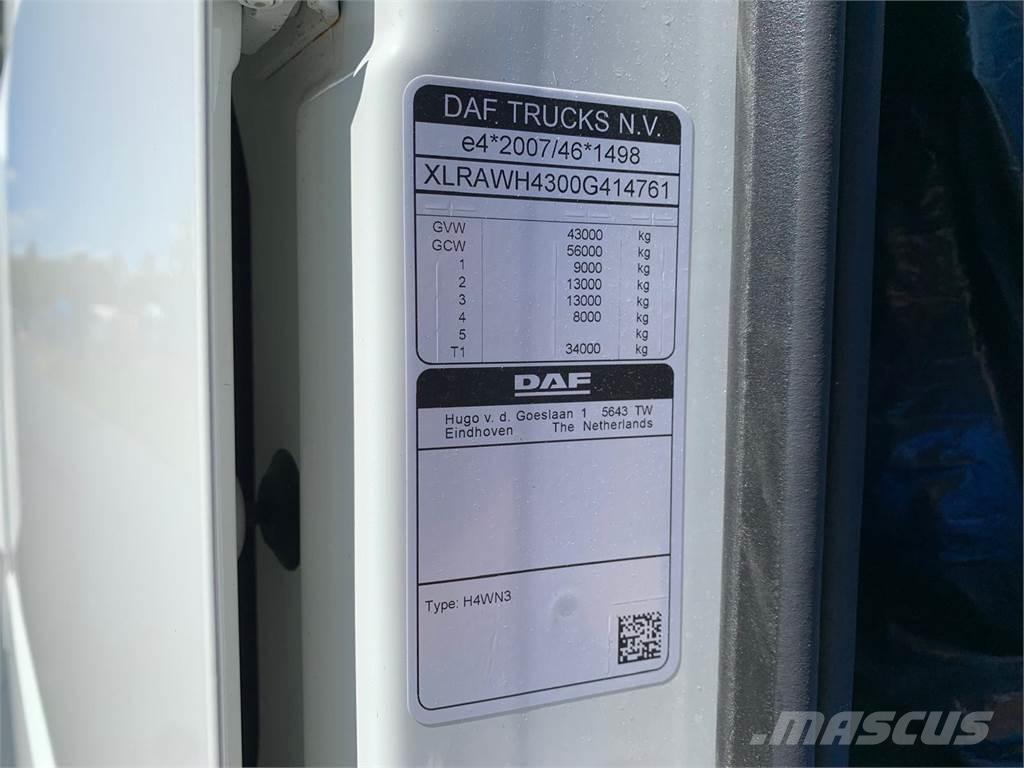 DAF XF 430 8x4*4 Chassier