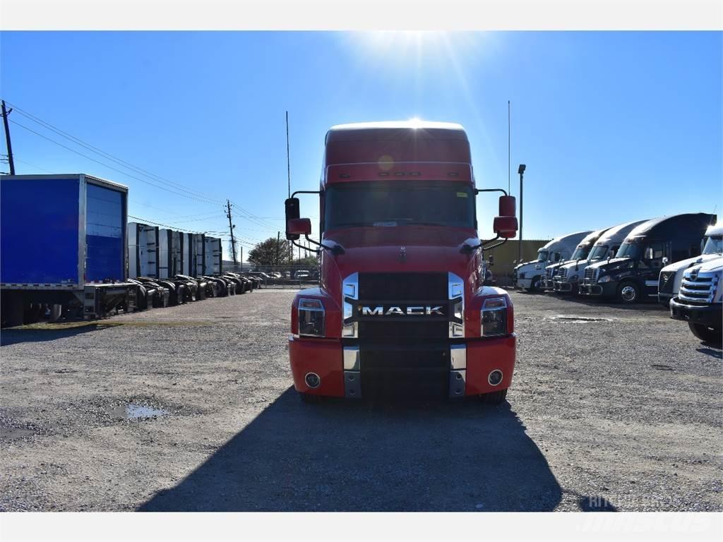 Mack ANTHEM Dragbilar