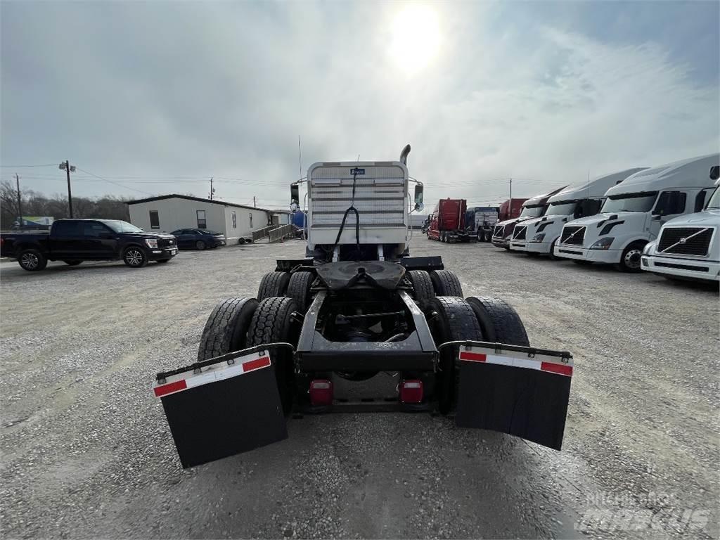 Mack CXU613 Dragbilar