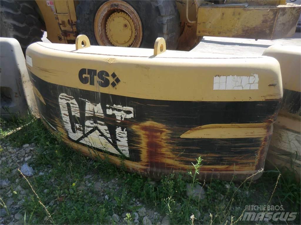 CAT 317B Chassi och upphängning