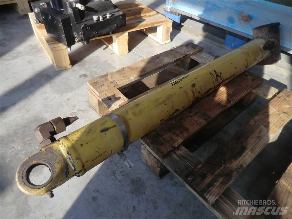 CAT 438C Entreprenad - Övrigt