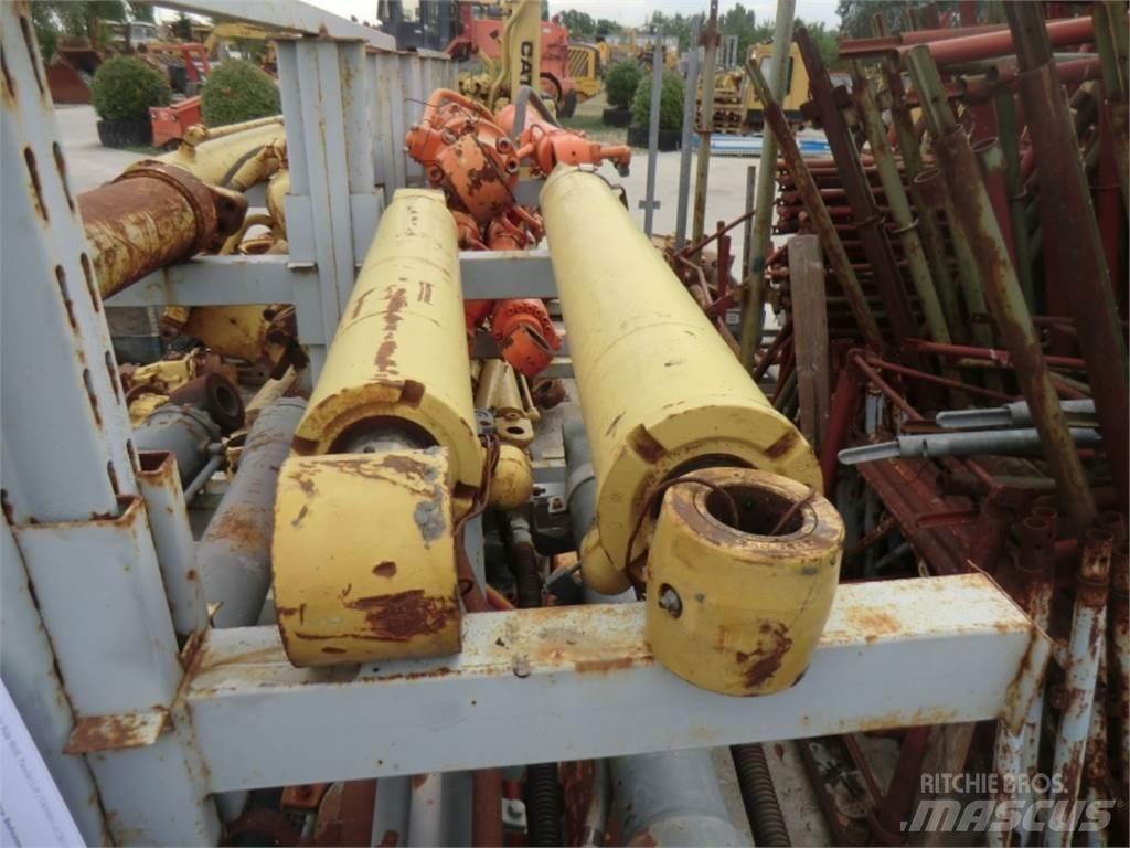 CAT 438C Entreprenad - Övrigt