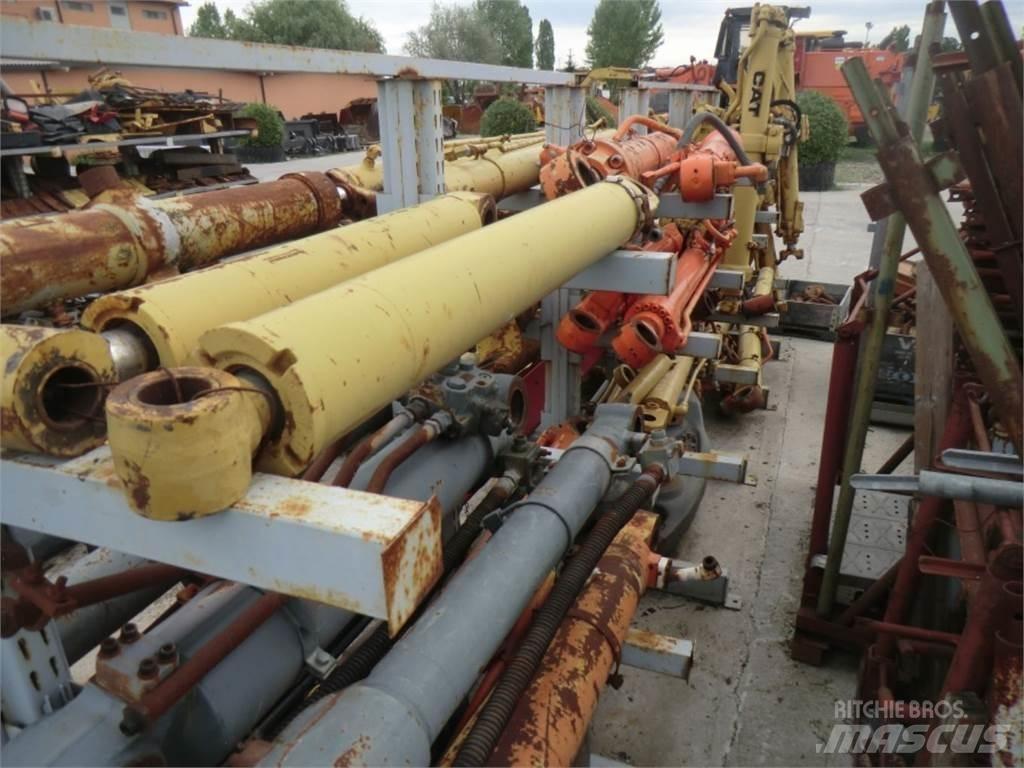 CAT 438C Entreprenad - Övrigt
