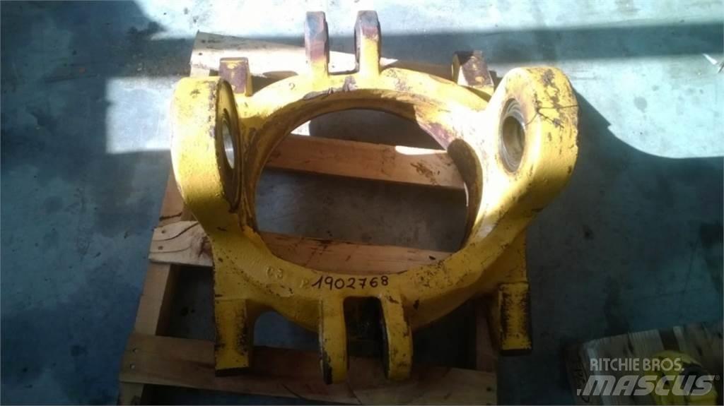 CAT 735 Chassi och upphängning