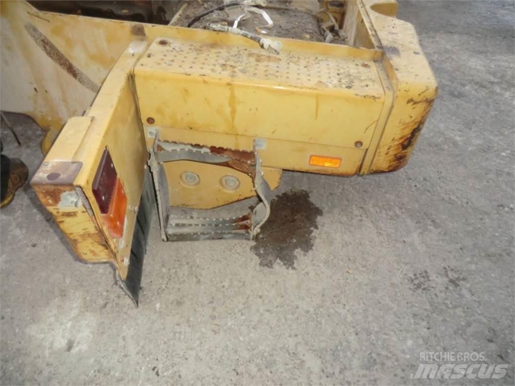 CAT 928G Chassi och upphängning