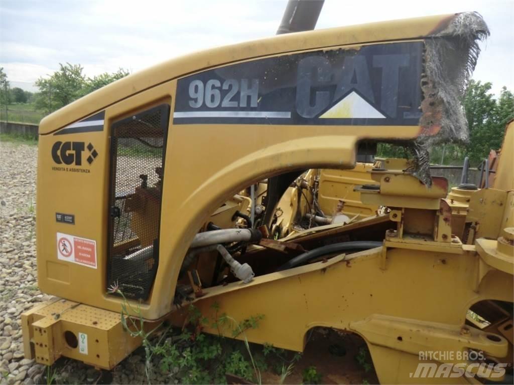 CAT 962H Chassi och upphängning