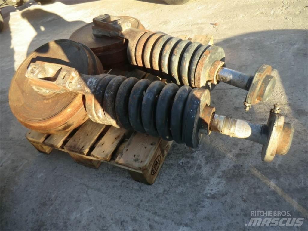 CAT 988F Chassi och upphängning