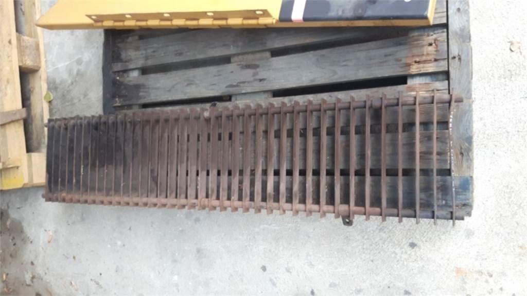 CAT 988H Chassi och upphängning