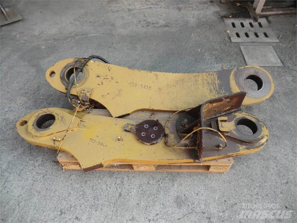 CAT 988H Chassi och upphängning