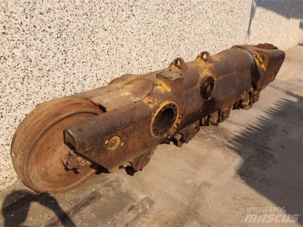 CAT  D8L Band, kedjor och underreden