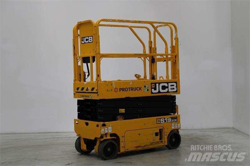 JCB S1930E Saxliftar