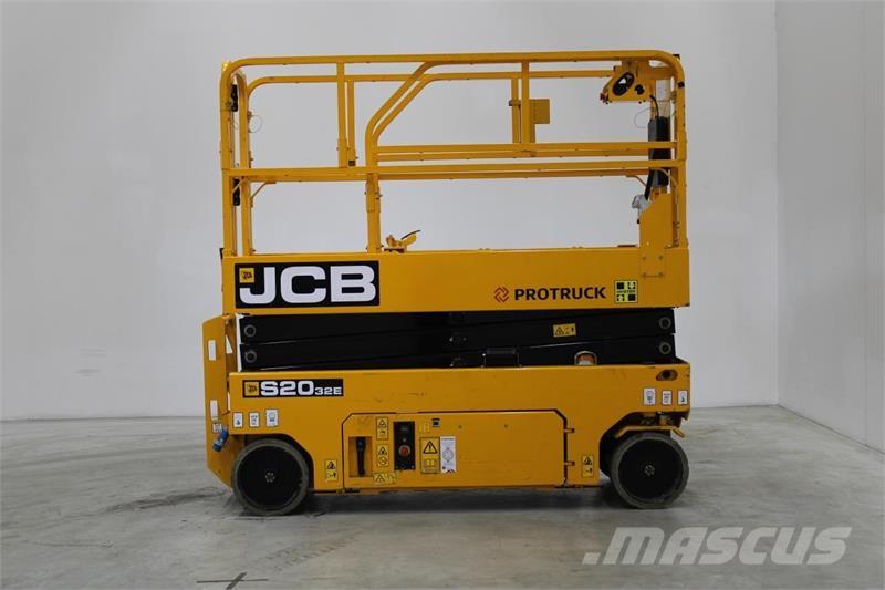 JCB S2032E Saxliftar