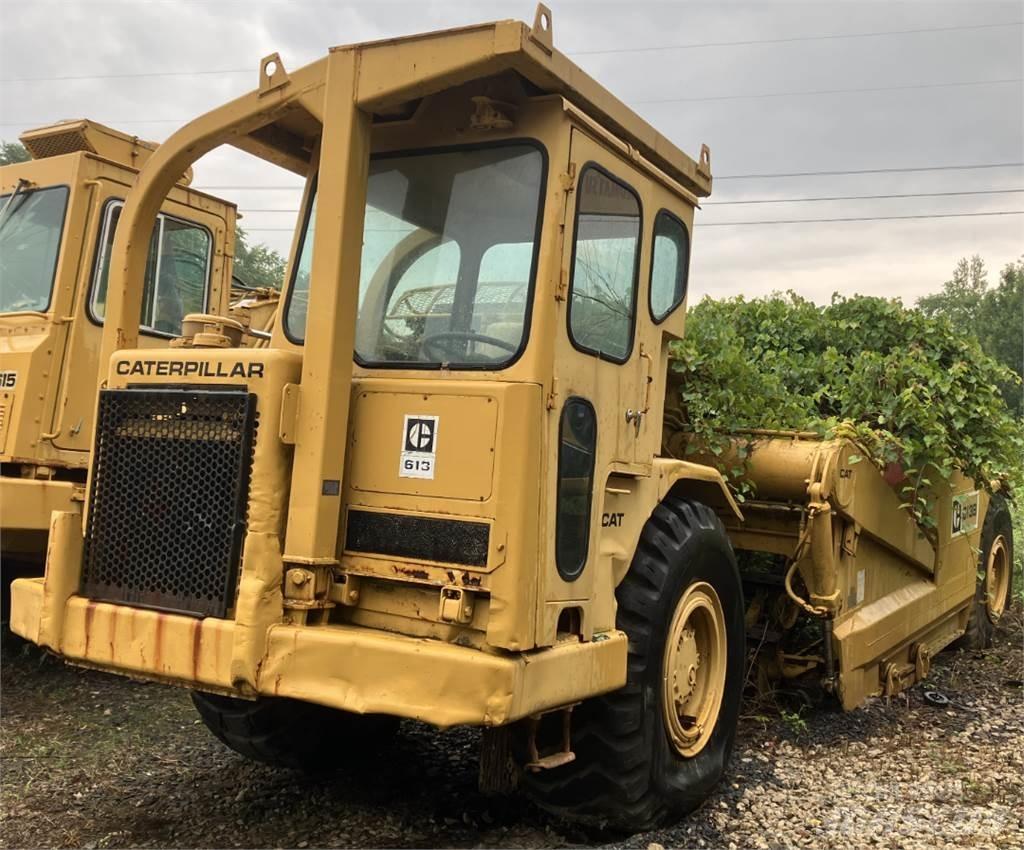 CAT 613 Schaktvagnar